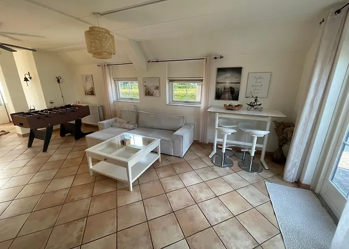 Freistehendes Ferienhaus Am See Naehe Roermond